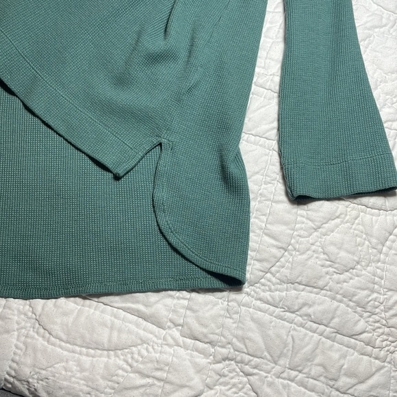 J Jill Waffle Knit High Low Lightweight Longsleeve V Neck Tunic Flowy M - Picture 4 of 10